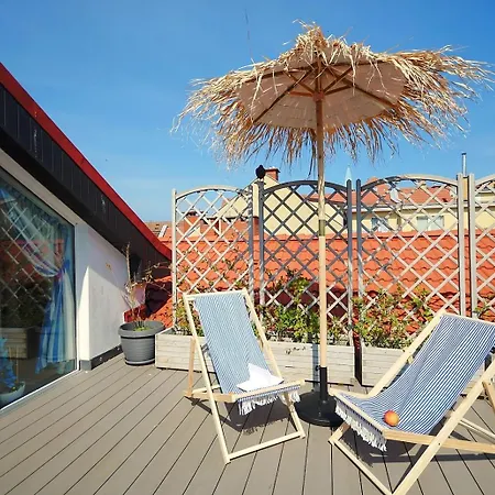 W Porcie Przy Latarni Morskiej Apartment